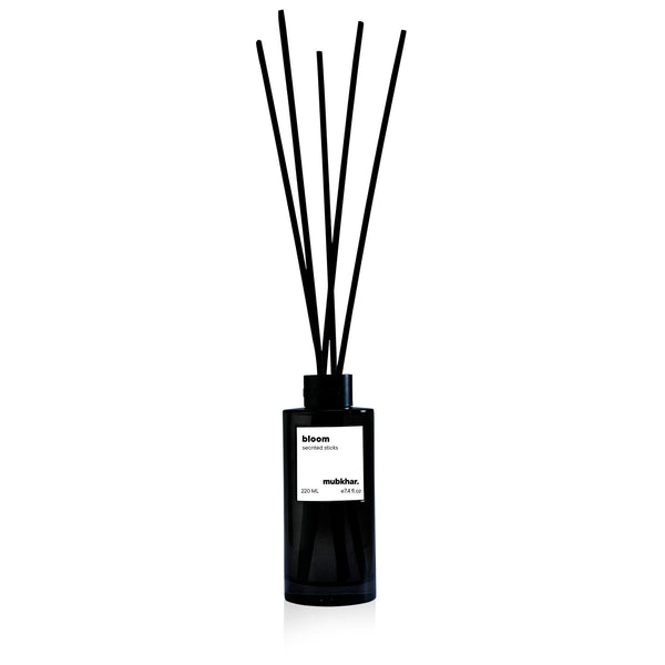 An exquisite Air Fresheners fragrance: Bloom Reed Diffusers, presented in a Glass Bottle, part of the Bloom Line. This Incense Sticks belongs to the Fresh Citrus & Fruits Scent Family with captivating Lemongrass | Mandarin | Rosemary | Lavender | Musk | Patchouli | Lemon Perfume Notes